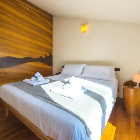 Heart - Patio Parking Ac Wif *